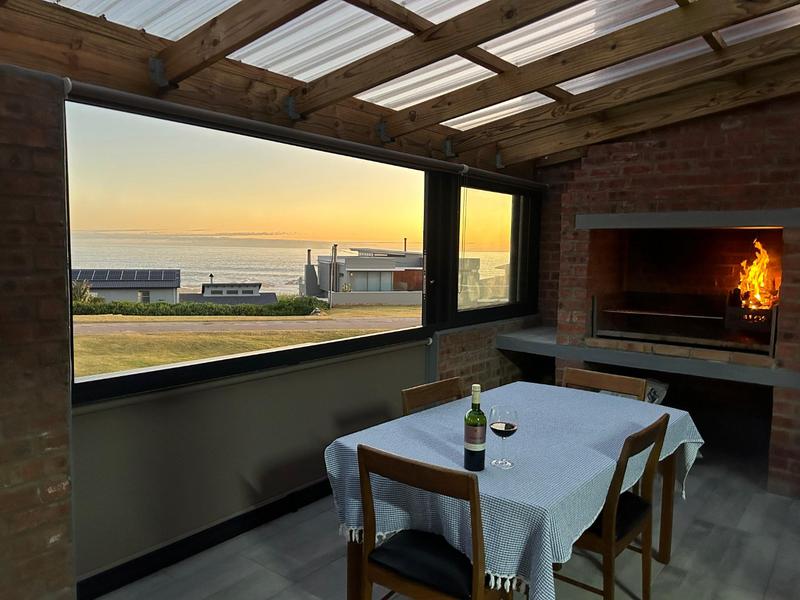 To Let 1 Bedroom Property for Rent in Cape St Francis Eastern Cape